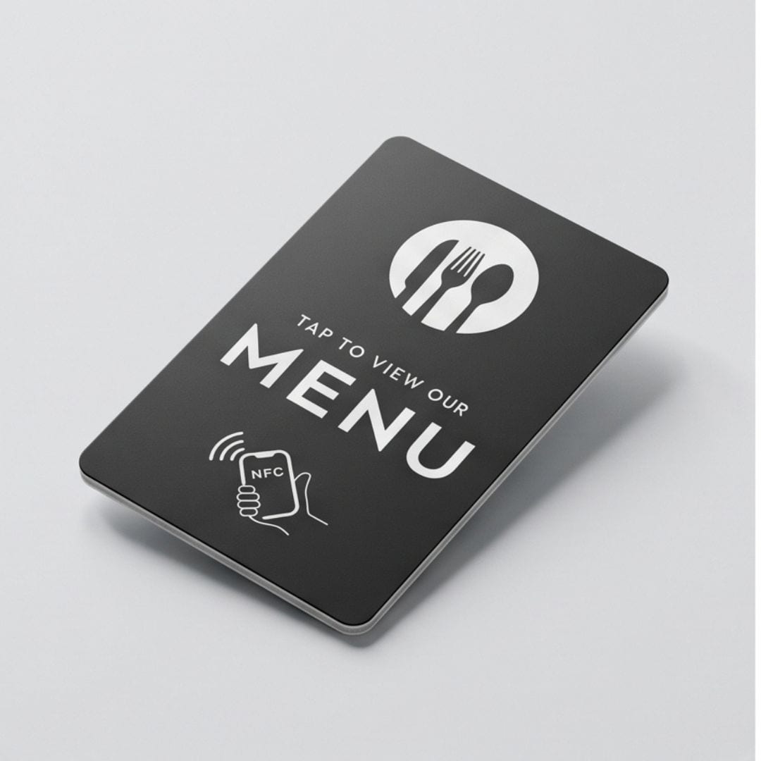 Menu karta — černá varianta s ikonou příboru, pohled ze strany